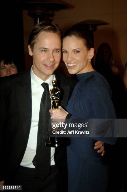 Chad Lowe and Hilary Swank, winner Best Actress in a Leading Role for "Million Dollar Baby"