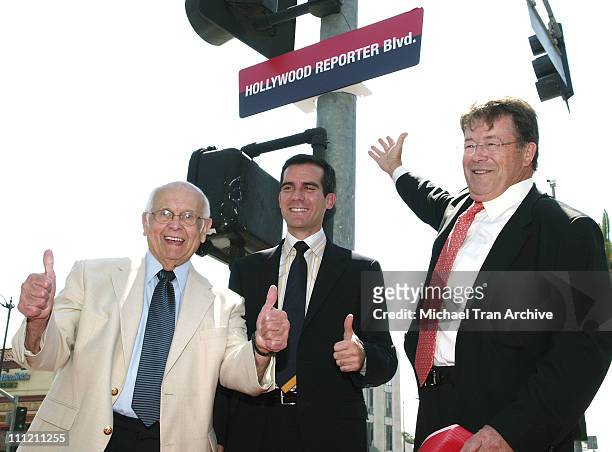 Johnny Grant, Honorary Mayor of Hollywood, with Councilman Eric Garcetti and Editor-in-Chief and Publisher of the Hollywood Reporter Robert J. Dowling