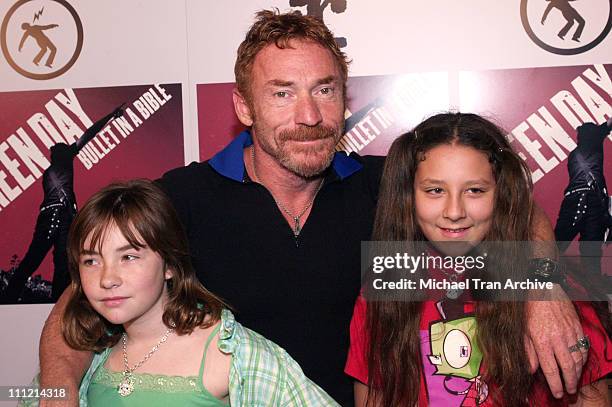 Danny Bonaduce with his daughter Isabella and friend, Isabella