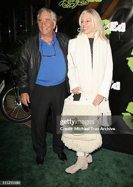 Peter Falk and wife, Shera Danese during HGTV's "Living with Ed" Special Screening - Arrivals at Laemmel Sunset 5 Cinemas in West Hollywood,...