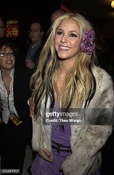 678 Shakira 2001 Photos & High Res Pictures - Getty Images