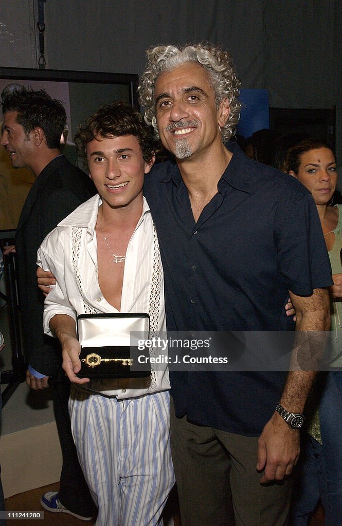 Esteban Cortazar Receives the Key to Miami to Kick Off Miami Fashion Week 2005
