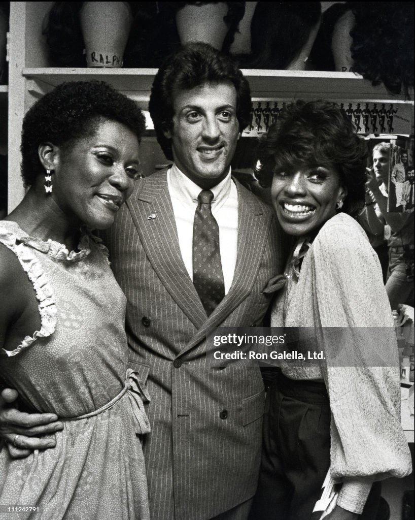 Total 58+ imagen sheryl lee ralph and sylvester stallone