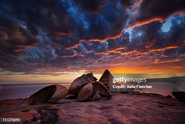 remarkable rocks kangaroo island sa - kangaroo island stock pictures, royalty-free photos & images