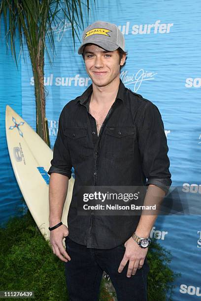 Actor Jeremy Sumpter attends the premiere of TriStar Pictures' "Soul Surfer" at the Arclight Cinerama Dome on March 30, 2011 in Hollywood, California.