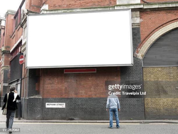 blank advertising billboard, london, uk - commercial sign stockfoto's en -beelden