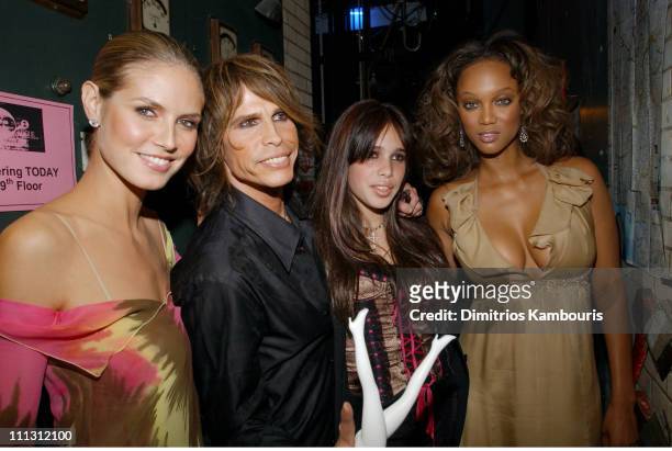 Heidi Klum, Steven Tyler, Chelsea Tyler, and Tyra Banks during 2002 VH1 Vogue Fashion Awards - Backstage and Audience at Radio City Music Hall in New...