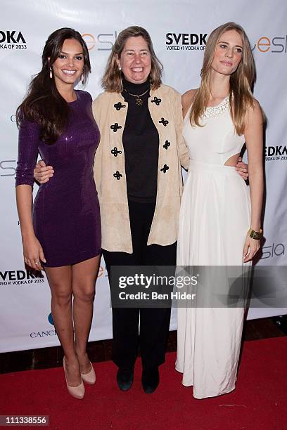 Model Lisalla Montenegro, CEO of CancerCare Helen Miller and Sports Illustrated Swimsuit Model Julie Henderson attend the 3rd Annual A.E.R. Walk With...