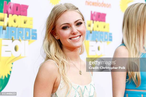 Actress AnnaSophia Robb arrives at Nickelodeon's 24th Annual Kids' Choice Awards at Galen Center on April 2, 2011 in Los Angeles, California.