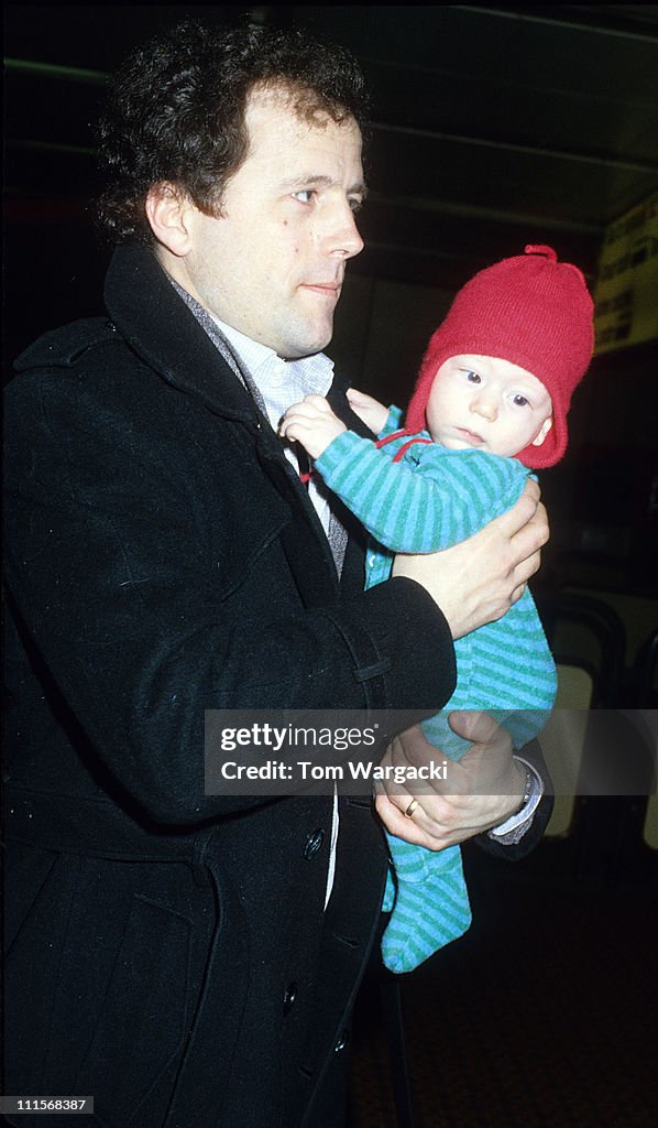 Meryl Streep Sighting Heathrow - January 25, 1980