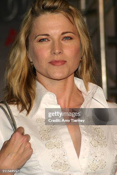 Lucy Lawless during AFI Fest 2005 - "The World's Fastest Indian" Los Angeles Premiere - Arrivals at ArcLight Hollywood Cinerama Dome in Los Angeles,...