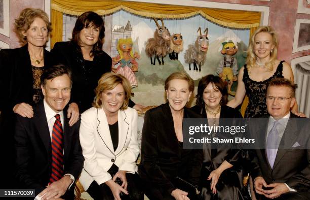 Nicholas Hammond, Heather Menzies, Julie Andrews, Angela Cartwright and Duane Chase Charmian Carr, Debbie Turner and Kym Karath