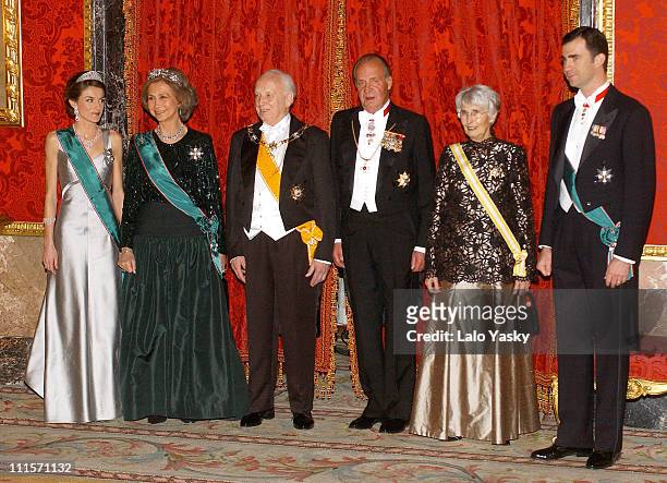 Princess Letizia, Queen Sofia, Hungarian President Ferenc Madl, King Juan Carlos, Dalma Madl , and Crown Prince Felipe