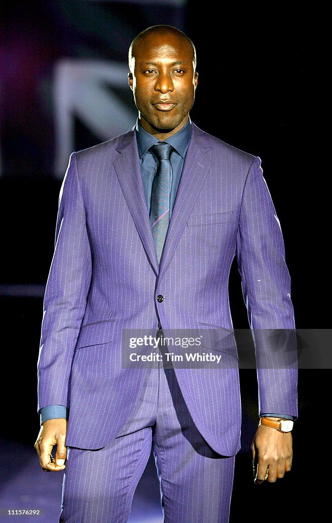 "Fashion in Motion" Ozwald Boateng Fashion Show - November 25, 2005