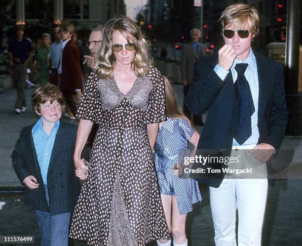 Robert Redford with his wife Lola, son Jamie and daughter Shauna