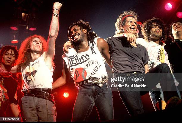 Ivan Neville, Waddy Wachtel, Steve Jordan, Keith Richards, Charlie Drayton and Bobby Keys of the X-Pensive Winos in 1988 in Chicago, Il.