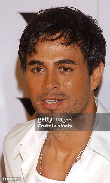 434 Presents Enrique Iglesias Photos and Premium High Res Pictures - Getty  Images