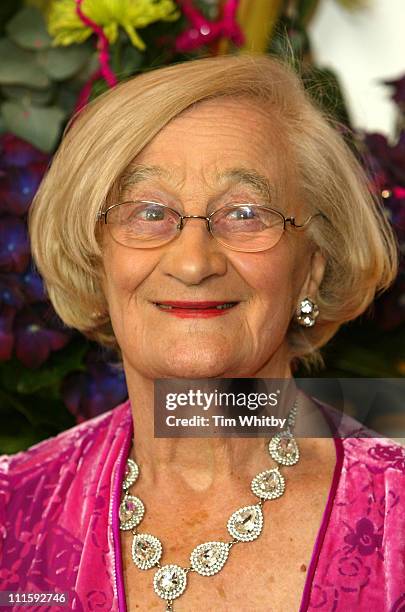 Liz Smith Reeds Spring 5,339 Liz Smith Photos & High Res Pictures - Getty Images