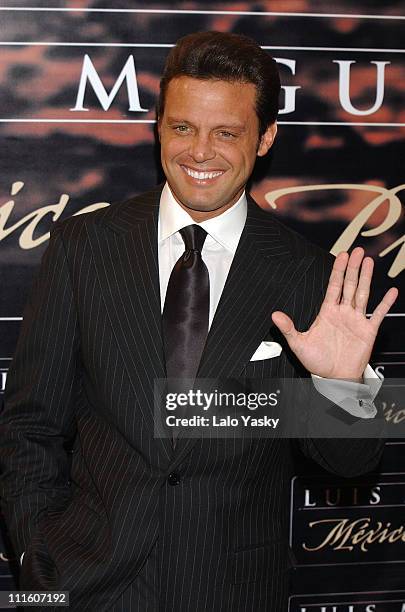 Luis Miguel during Luis Miguel Launches His New CD "Mexico en la Piel" at Fourquet Gallery in Madrid, Spain.