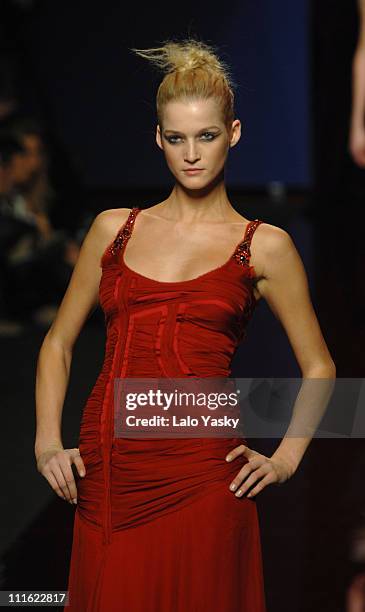 Model wearing Victorio & Lucchino Collection Fall-Winter 2007/2008