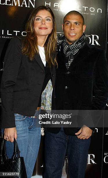 Ronaldo and Daniela Cicarelli during "The Aviator" Madrid Premiere at "Palacio de la Musica" Cinema in Madrid, Spain.