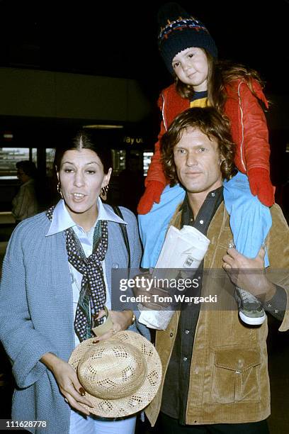 Kris Kristofferson with wife Rita Coolidge and daughter Casey at Heathrow Airport