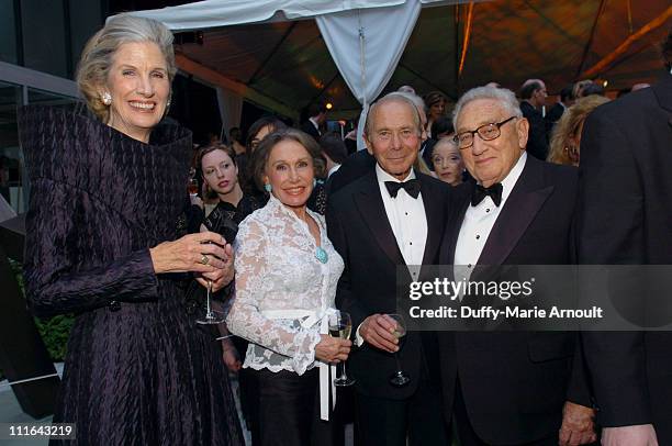 Nancy Kissinger, guest, Maurice Hand Greenberg and Henry Kissinger