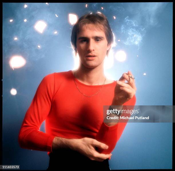 Steve Harley of Cockney Rebel, studio portrait, February 1976.