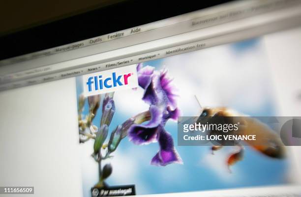 This picture taken on July 7, 2009 in Paris, shows the front page of the Flickr website. AFP PHOTO LOIC VENANCE