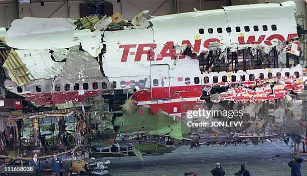 Flight 800 770 Twa Flight 800 Stock Photos, High-Res Pictures, and Images - Getty ...