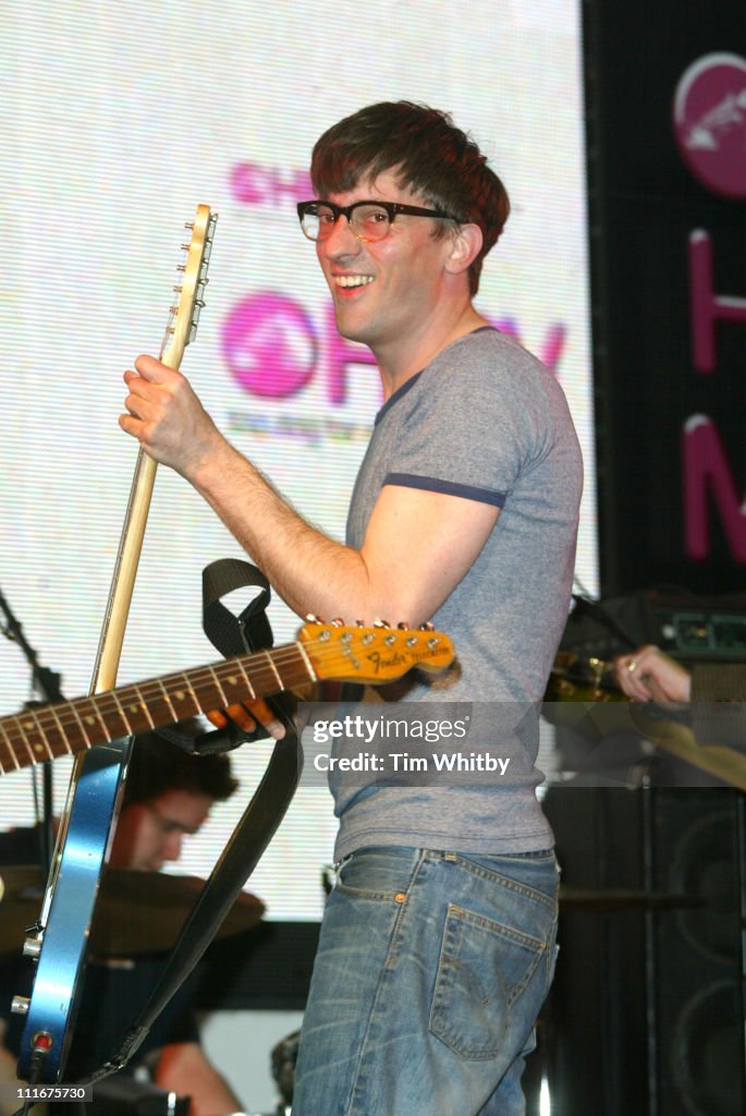 Graham Coxon Performs Selections from his New CD "Happiness in Magazines"