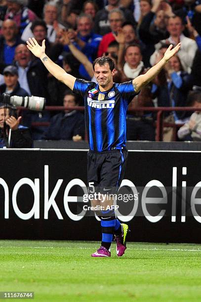 Inter Milan's Serbian midfielder Dejan Stankovic celebrates after scoring against Schalke 04 during their UEFA Champions League quarter final, first...