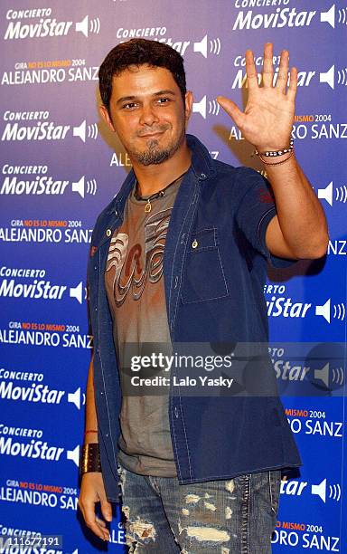 Alejandro Sanz during Alejandro Sanz Promotes his "No Es Lo Mismo" Spanish Tour 2004 - Photocall at Fabrica de Tapices in Madrid, Spain.