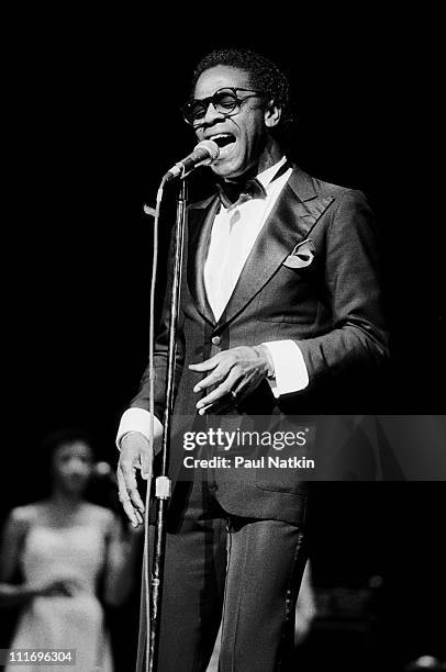 Singer Al Green performs at the Aire Crowne Theater on March 30, 1984 in Chicago, Illinois.