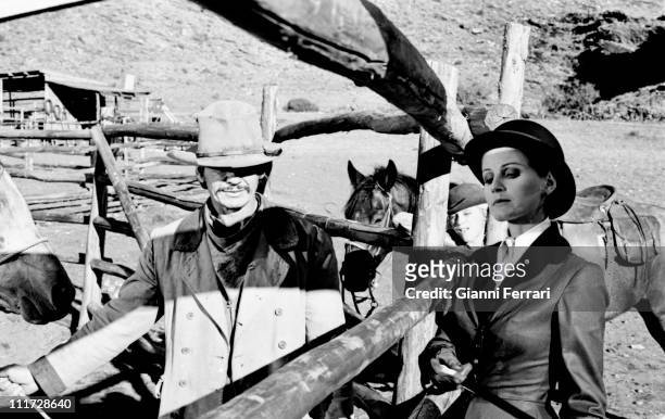 Charles Bronson y Jill Ireland during the filming of the movie 'Wild Horses', directors John Sturges and Duilio Coletti, First December 1972,...