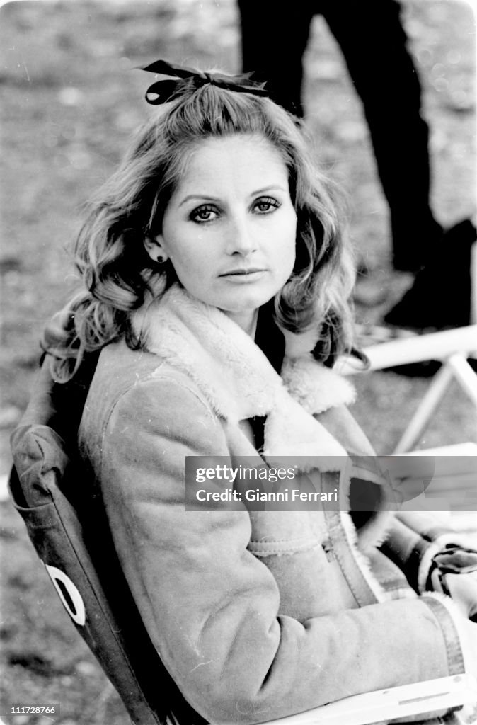 Jill Ireland duringa break from the filming of the movie 'Wild... News
