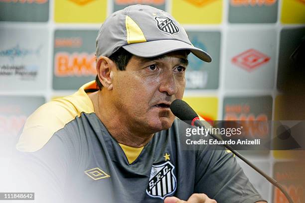 The new coach of Santos, Muricy Ramalho, speaks with journalists during a press conference at Rei Pele Training Center on April 7, 2011 in Santos,...
