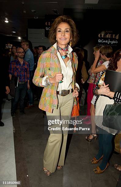 Nati Abascal attends Moda Tendencias photocall at El Corte Ingles store Castellana street on April 7, 2011 in Madrid, Spain.