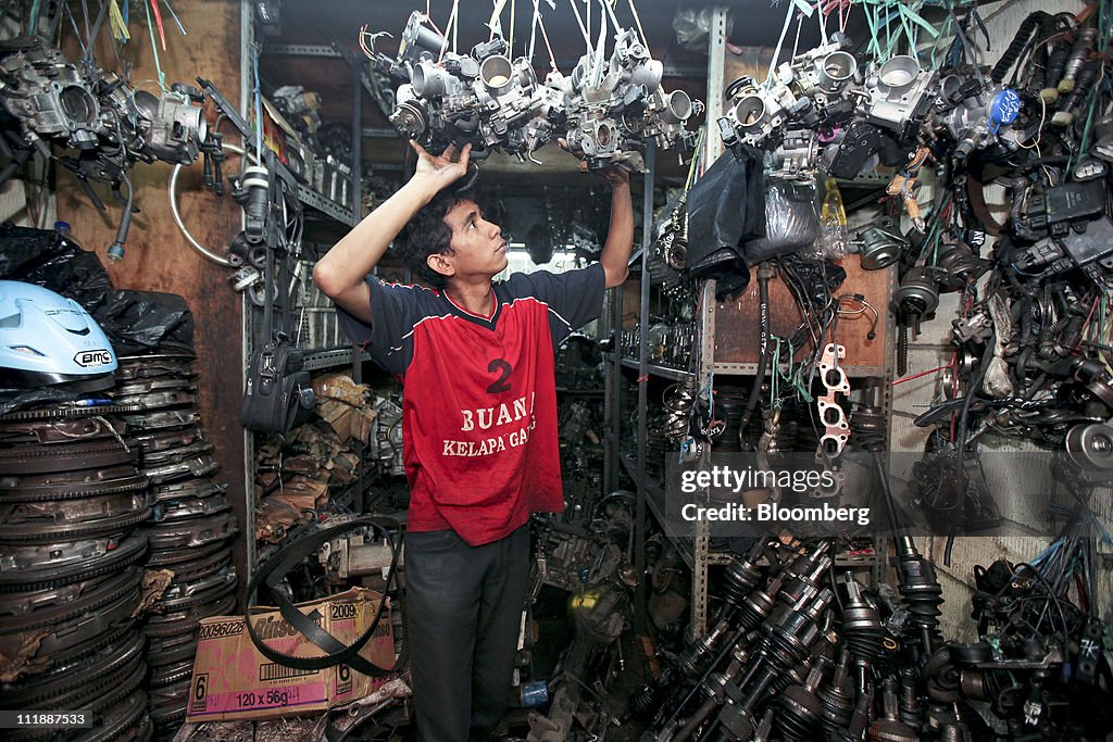 Southeast Asia's Auto Industry May Gain From Quake