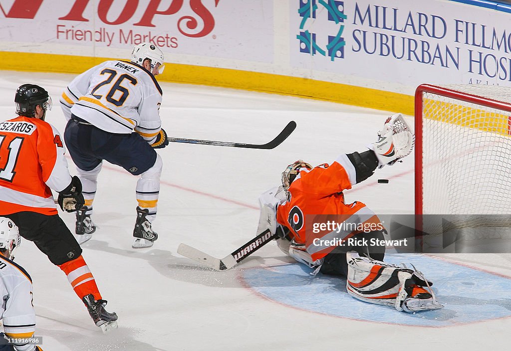 Philadelphia Flyers v Buffalo Sabres