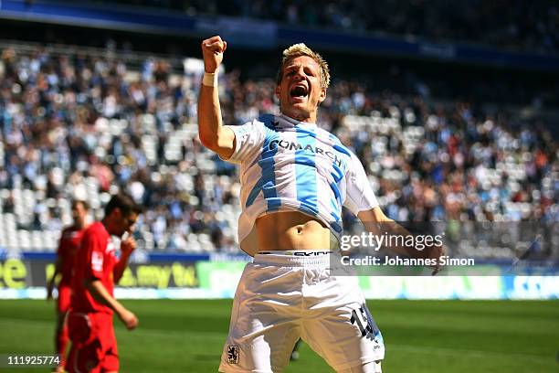 Stefan Aigner of Muenchen celebrates after scoring his team's third goal during the Second Bundesliga match between TSV 1860 Muenchen and FC Energie...