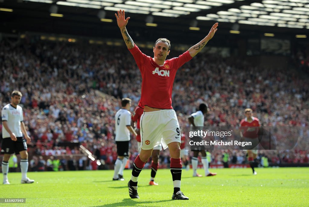 Manchester United v Fulham - Premier League