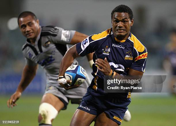 Henry Speight of the Brumbies runs in to score a try during the round eight Super Rugby match between the Brumbies and the Hurricanes at Canberra...