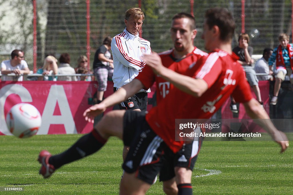 Louis Van Gaal Sacked As Coach Of Bayern Muenchen