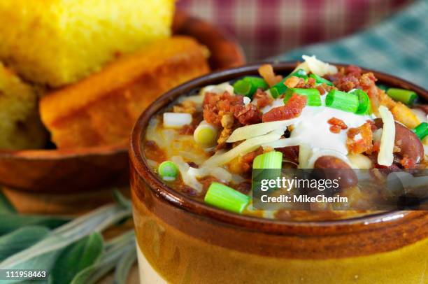 chipolte turkey chili close-up - cornbread stock pictures, royalty-free photos & images