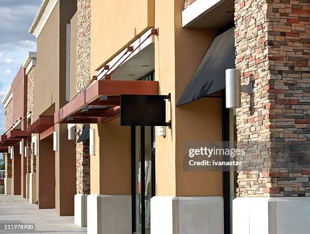 strip mall - outlet store stock pictures, royalty-free photos & images