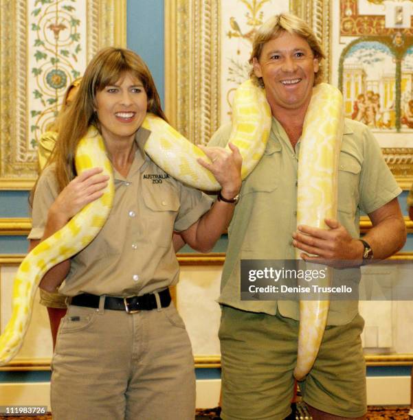 Terry Irwin and Steve Irwin talk about their film "Crocodile Hunter: Collision Course" at 2002 ShoWest in Las Vegas, Nevada.