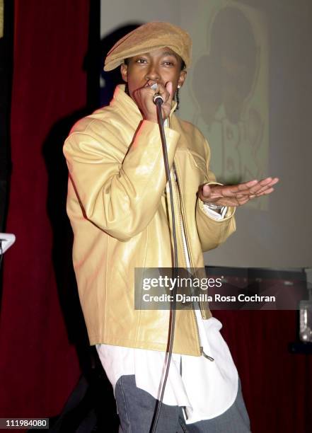 Walt Anderson performs at MBK Presents R&B Live during MBK Presents R&B Live featuring Bilal and Jaguar Wright - October 6, 2003 at BB King Blues...