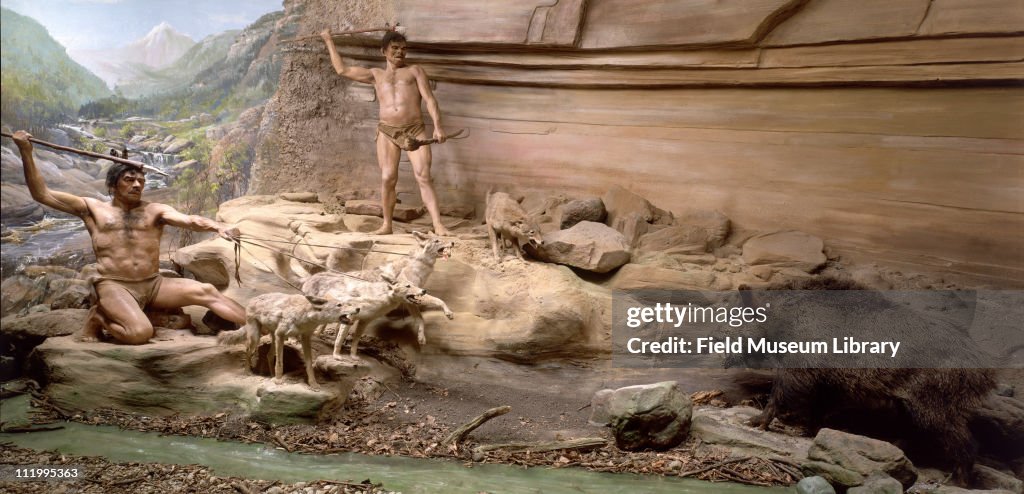 Azilian Mas D'Azil Azilian Boar Hunt diorama, mid to late 20th century. On ...