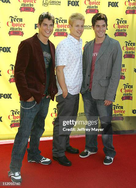 Sean Faris, Will Estes and Dave Annable during 2005 Teen Choice Awards - Arrivals at Gibson Amphitheatre in Universal City, California, United States.